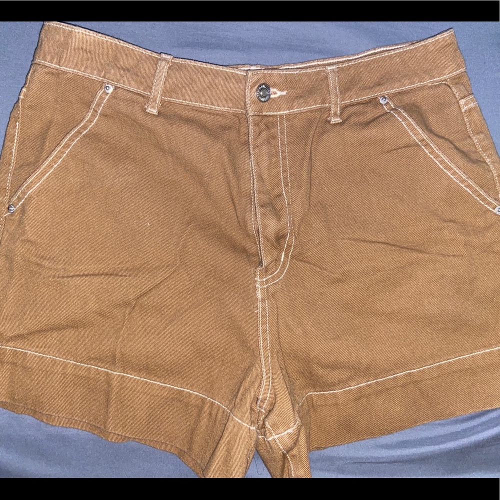 Forever 21-Beige Cargo Shorts